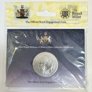 THE OFFICIAL ROYAL ENGAGEMENT COIN - £8